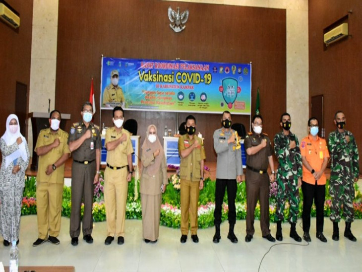 Tahap Pertama Puskesmas Kuok Menjadi Tempat Penyuntikan 500 Vaksin Covid-19.