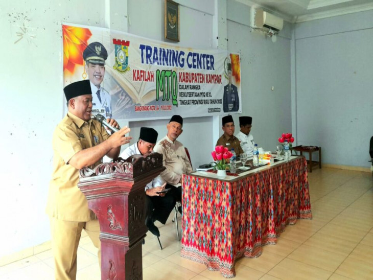 Tutup Training Center Kafilah MTQ Riau Ke-40 di Rohil, Pj. Bupati Kampar : Berikan Yang Terbaik Untuk Kabupaten Kampar