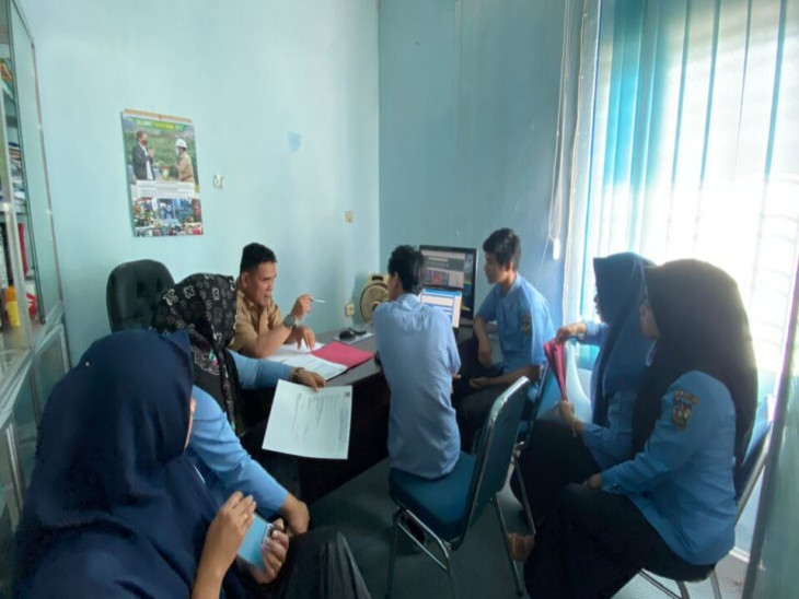 Maksimalkan Pelayanan di PPID Utama, Kominfo Kampar Sosialisasi pengisian formulir permohonan informasi Online.