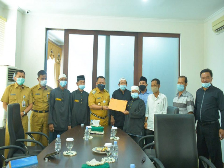 Bupati Kampar Terima Perwakilan Datuk Tujuh Koto Diulak Kenegerian Mentulik.