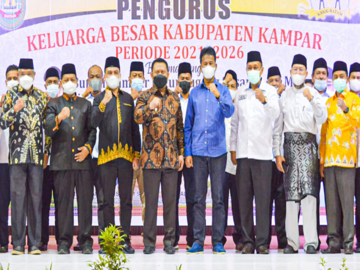 Hadiri Pelantikan Pengurus Ikatan Keluarga Kampar Kota Batam, Catur Sugeng Susanto ; Berikan Kontribusi Nyata.