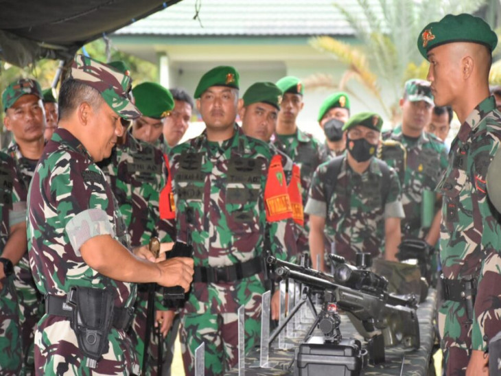 Pangdam I/BB Mayjen TNI Achmad Daniel Tinjau Kesiapan Operasi Satgas PAMTAS Sektor Utara RI-PNG.