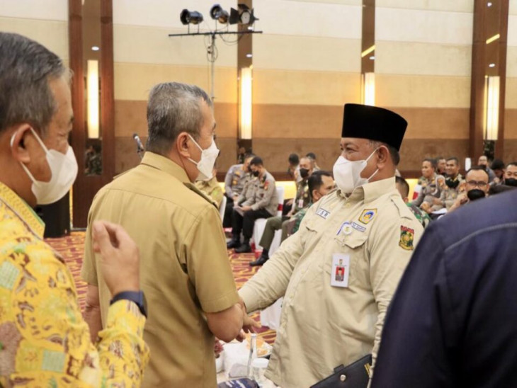 Persiapan Kedatangan Wapres RI Ma’ruf Amin, Sekda Kampar Hadir Rakor Bersama Gubernur dan Forkopimda Riau.