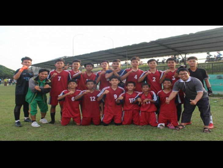 Cukur SMP 1 Salo 6-0, MTs Mualimin Melaju Babak Empat Besar.