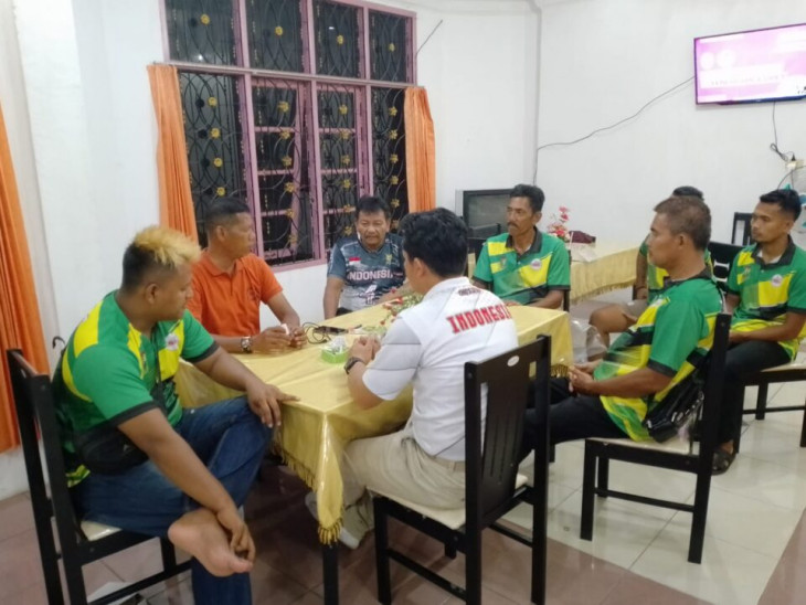 Ketua Umum PBVI Kampar Beri Ucap Terima Kasih Kepada Pelatih Dan Pemain.