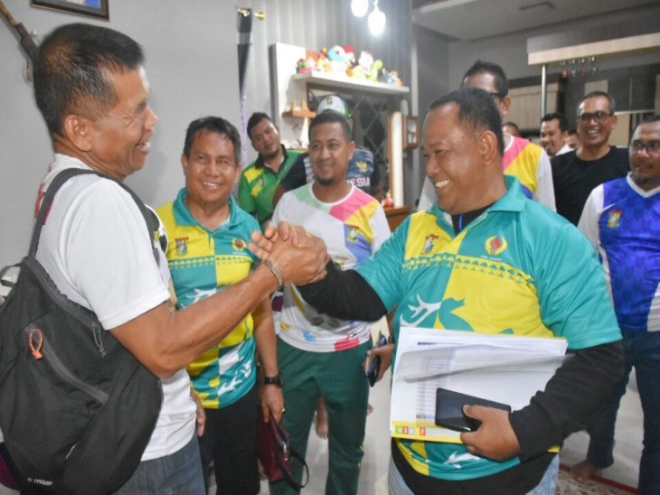Sekda Kampar Tinjau Sekretariat Official dan Panitia Inti Kontingen Kampar.