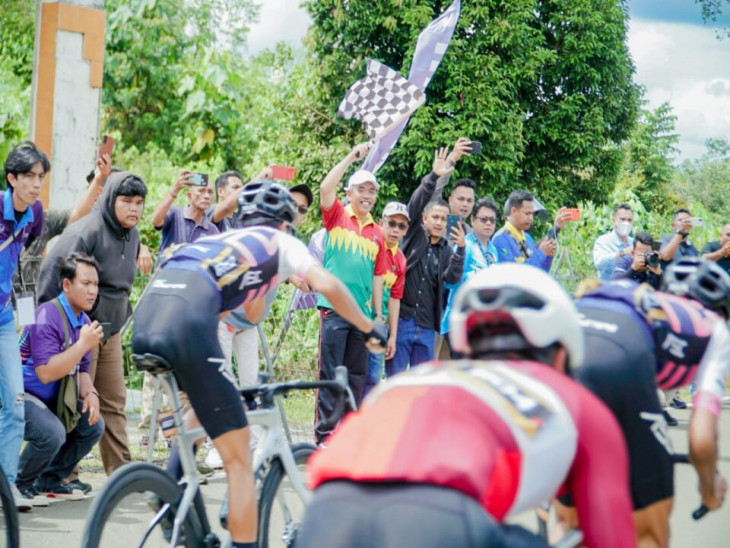 Alhamdulillah disambut Suka Ria Masyarakat Kampar, Pelaksanaan Tour de Muara Takus Berjalan Sukses dan Lancar.