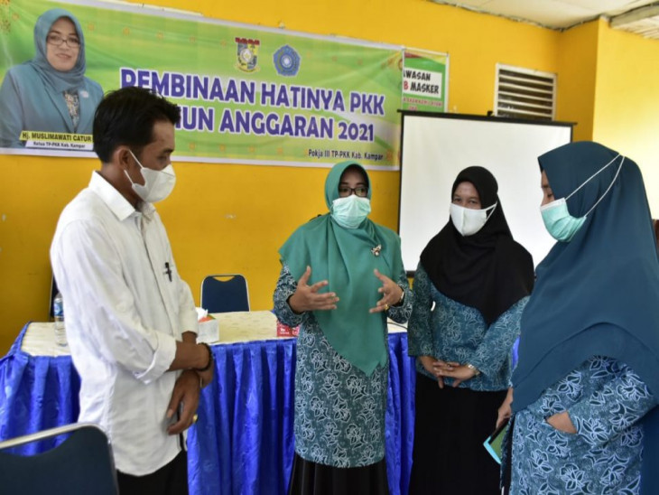 Turun langsung ke Desa, Muslimawati Catur Terima Aspirasi Masyarakat Desa Tanjung Belit Kecamatan Kampar Kiri Hulu.