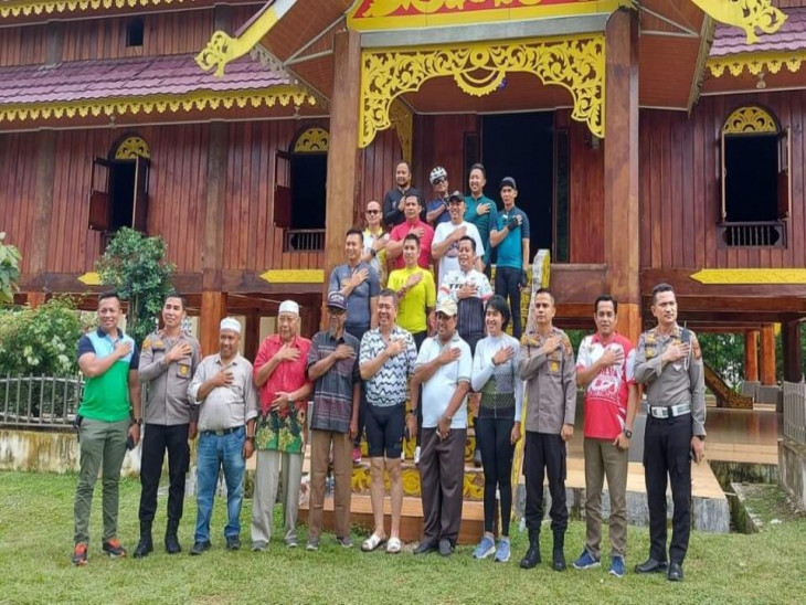 Irwasda Polda Riau Uji Coba Lintas Tour De Muara Takus di Istana Kesultanan Kampa