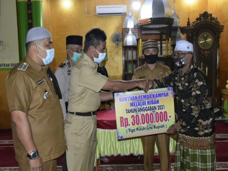 Asisten Pemerintahan Kampar Ingatkan Masyarakat Koto Kampar Hulu bersama Cegah Covid-19 