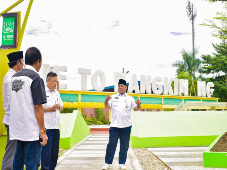Hampir Rampung, Sekda Kampar Tinjau Taman Kota Bangkinang.