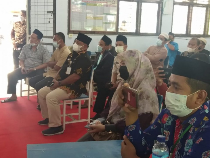 Sekda Kampar Menonton Babak Final Perlombaan Musabaqah Makalah Al-qur’an di SMA 1 Bangkinang 
