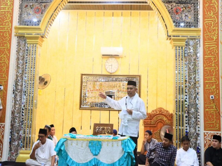 Hadiri Peringatan Maulid Nabi Muhammad SAW di Kota Garo Tapung Hilir, Pj Bupati Kampar : Tumbuh Kembangkan Kecintaan Kepada Nabi Muhammad Sebagai Tauladan Ummat.