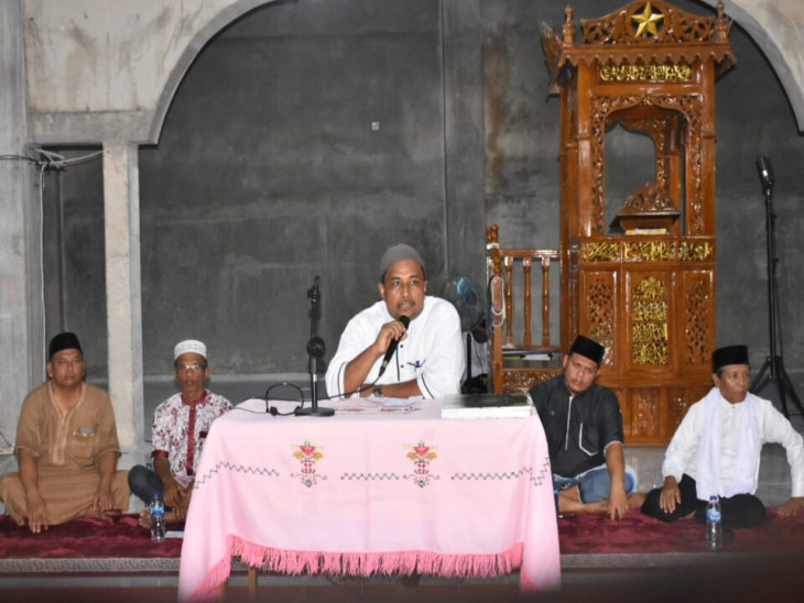 Asisten II dan Anggota DPD RI Misharti Hadiri Tabliq Akbar Desa Alam Panjang