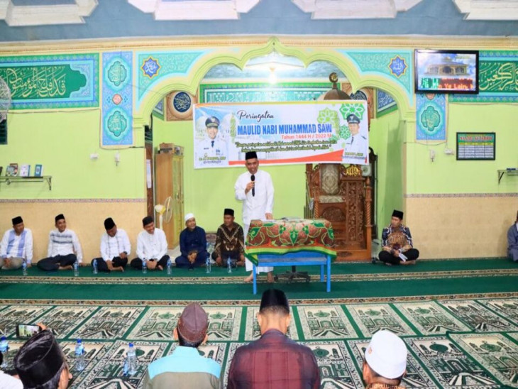 Pagi Jumpai Sandiaga Uno dan Wamendes Budi Arie, Malam Pj Bupati Hadiri Langsung Peringatan Maulid Nabi di Batu Langkah Kecil.