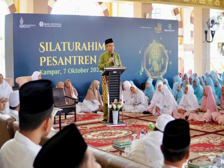 Hadiri Festival Maulid Nabi Muhammad SAW 1444 H di Ponpes Al-Faruqi, Kamsol : Ponpes Ciptakan Generasi Emas Yang Berakhlaqul Karimah