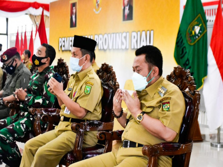 Bupati Kampar dan Gubernur Riau Ikuti Teleconfrence Bersama Presiden RI Joko Widodo