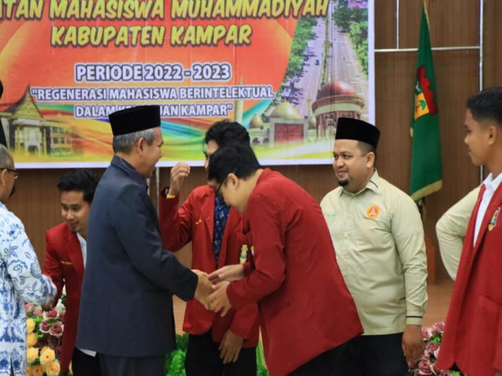 Pj Bupati Kampar Hadiri Pelantikan IMM Kampar Periode 2022-2023.