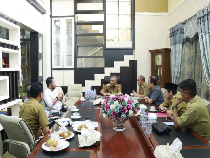 Terima Kunjungan PT. Senovera terkait Peternakan Ayam, Pj. Bupati Kampar : Kampar sangat potensial untuk Investasi Peternakan.