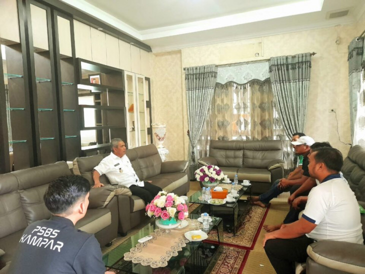 Sebelum Berlaga di Liga 3 Asprov PSSI Riau 2022, PSBS Bangkinang Silaturami Dengan Pj. Bupati Kampar