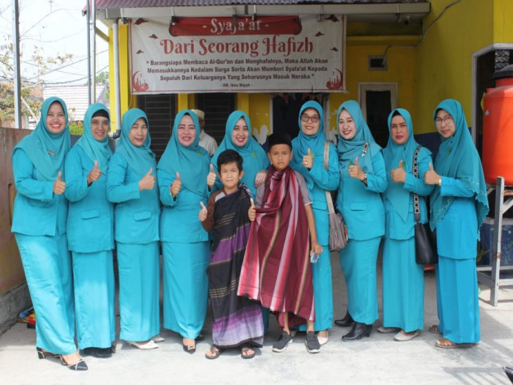 Antusias, Puluhan Anak-Anak Ikuti Sunat Massal Yang Diselenggarakan GOW Kabupaten Kampar.