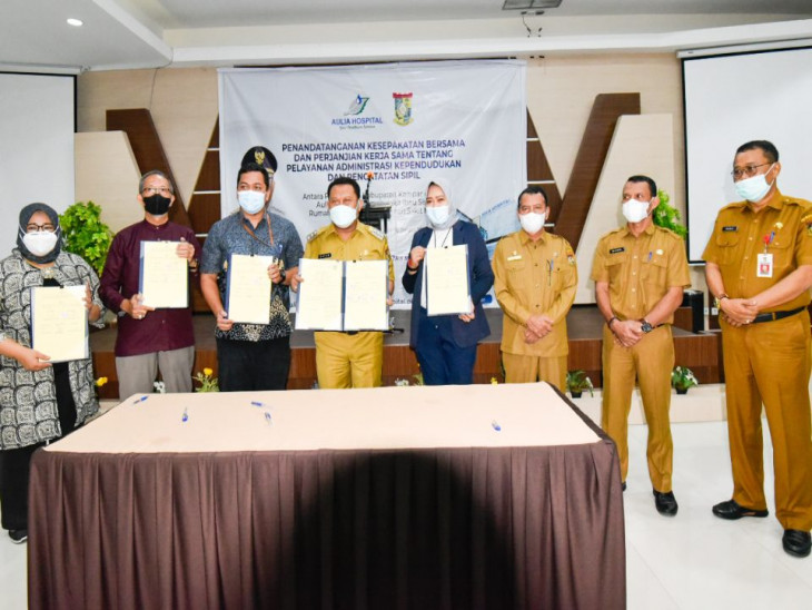 Bupati Kampar Lakukan MOu Bersama 4 Rumah Sakit Di Pekanbaru, ini Komitmen Pemerintah Daerah Dalam Peningkatan pelayanan Kepada Masyarakat.