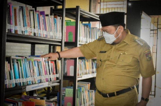 Bupati Kampar Apresiasi Kemajuan Perpustakaan dan Arsip Kabupaten Kampar.
