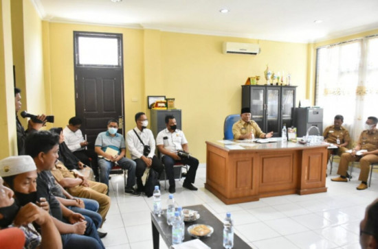 Terkait Percepatan Ganti Rugi Lahan Pembangunan Jembatan Sangolan Simpang Man Kuok, Sekda kembali Adakan Dialog Bersama Masyarakat