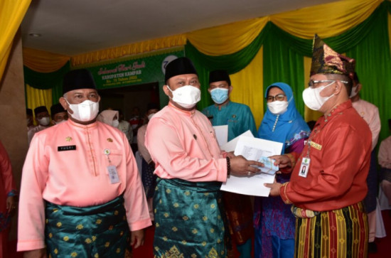 Lomba Memeriahkan Hari Jadi Kampar, Serahkan Hadiah, Catur Sugeng, Apresiasi Panitia dan Masyarakat.