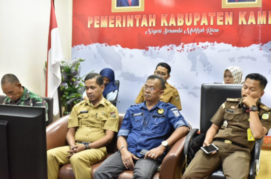 Kendalikan Inflasi, Pemkab Kampar Ikuti Zoom Meeting Daerah Dengan Kemendagri.