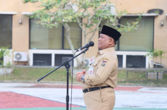Pimpin Apel Senin Pagi, Sekda Kampar Yusri Tekankan Terus Tegakkan Disiplin Kerja.