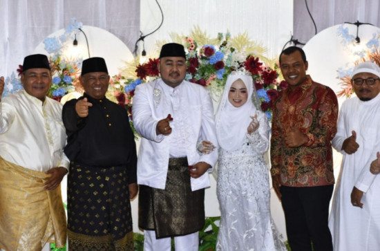 Yusri Menghadiri Sekaligus Menjadi Saksi Nikah Dody Dwipa, SE dan Vivi Prestiwi, S. ST.