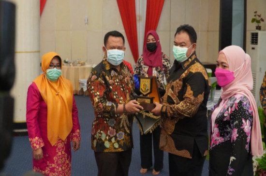 Bupati Hadiri Pisah Sambut Kajari Kampar 