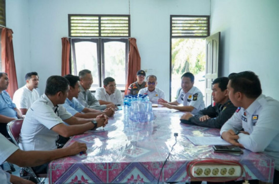 Kembali Pemkab Kampar Segel Kebun PT Bumi Sawit Perkasa yang Belum melengkapi Izin, Pihak Perusahaan Tolak Tandatangani Berita Acara.
