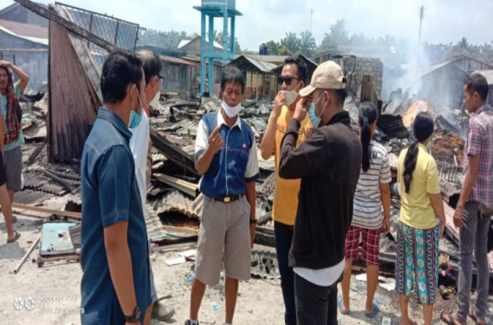 Bupati Kampar Meninjau Kondisi terkini Pasar Kamis SP.1 Pasca Kebakaran Hebat