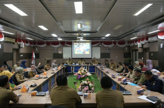  Matangkan Persiapan Riau Expo 2022, Sekda Kampar Lakukan Rapat Dengan Kepala OPD Dan Seluruh Camat