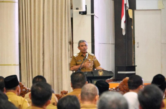 Pj Bupati Kampar Buka Secara Resmi Kegiatan Evaluasi Pengelolaan Keuangan dan Pembangunan Desa Se-Kabupaten Kampar.