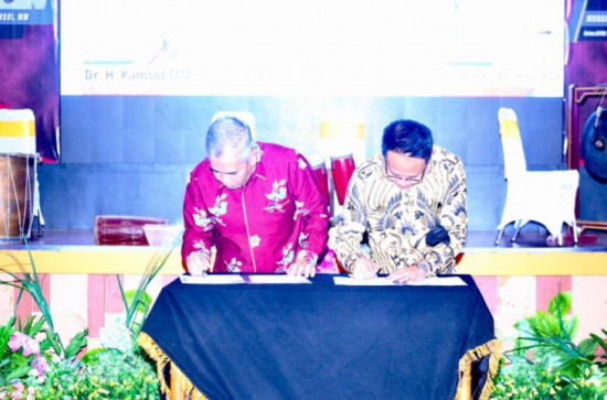 Dorong Pertumbuhan Ekonomi dan Kemajuan pada Berbagai Sektor, Pj Bupati Kampar Lakukan Penandatangan MoU dengan IA-ITB.