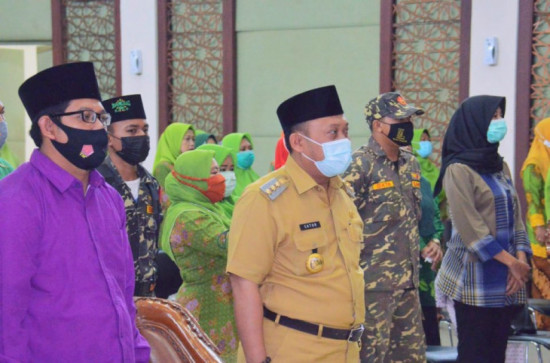 Bupati Kampar Hadiri Acara Hari Lahir Muslimat NU Ke -75
