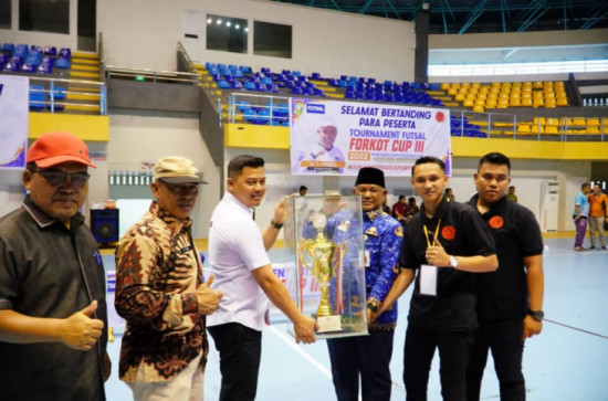 Sekda Kampar buka Secara Resmi Turnament Futsal Forkot Cup III 2022.