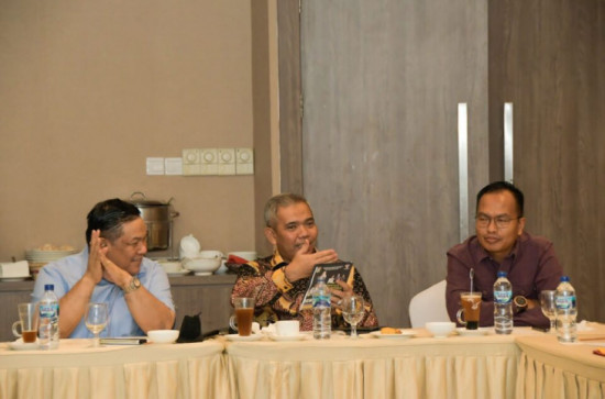 Pj.Bupati Kampar Dr.H.Kamsol.MM Melakukan Rapat Persiapan Tour De Muara Takus 2022 Bersama Pemprov Riau.