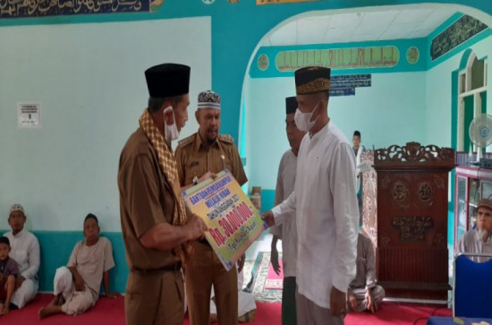Ramadhan ke- 14 Bupati Kampar kunker ke Desa Tanjung Belit Selatan