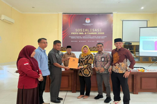 Sosialisasi Peraturan KPU No. 4 Tahun 2022 tentang Pendaftaran, Verifikasi dan Penetapan Partai Politik Peserta Pemilu Tahun 2024