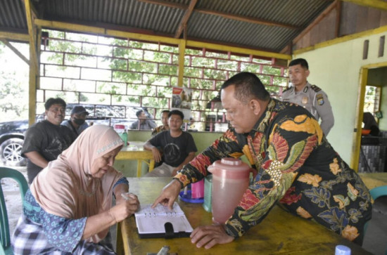 Difasilitasi Pemda Kampar Pemilik Lahan Sepakat tidak Menghentikan Pengerjaan Jembatan Sangolan Kuok.