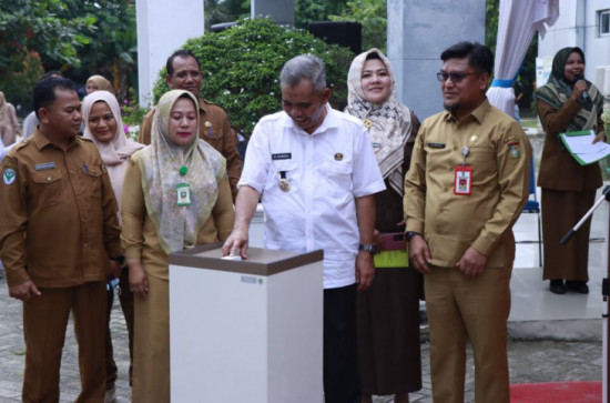 Pj Bupati Kampar launching Program Debum Ceting di Puskesmas Tapung.