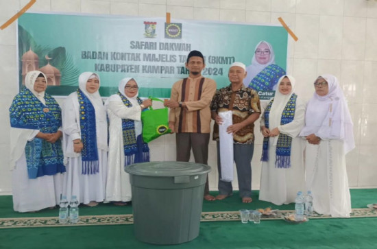 BKMT Kab. Kampar Laksanakan Safari Dakwah Di Desa Tanah Merah Dalam Upaya Membangun Akhlak Dan Meningkatkan Keimanan