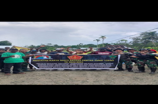 Pos Arso Tami Bersama Masyarakat Desa Workwana Gelar Karya Bakti