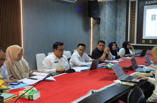 Diskominfosan Kampar Ikuti Rapat Harmonisasi Ranperda dan Ranperbup di Kanwil Kemenkumham Riau