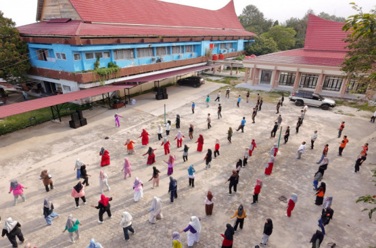 Terobosan Baru, OPD di Eks Kantor Bupati Kampar Gelar Senam Bersama